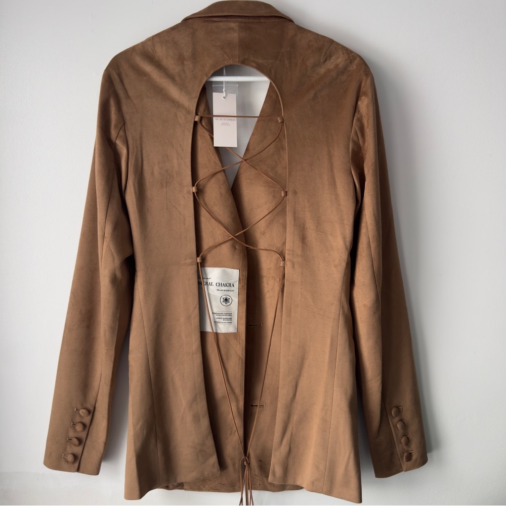 BY GIANNO Sacral chakra open back blazer - Picture 2 of 7